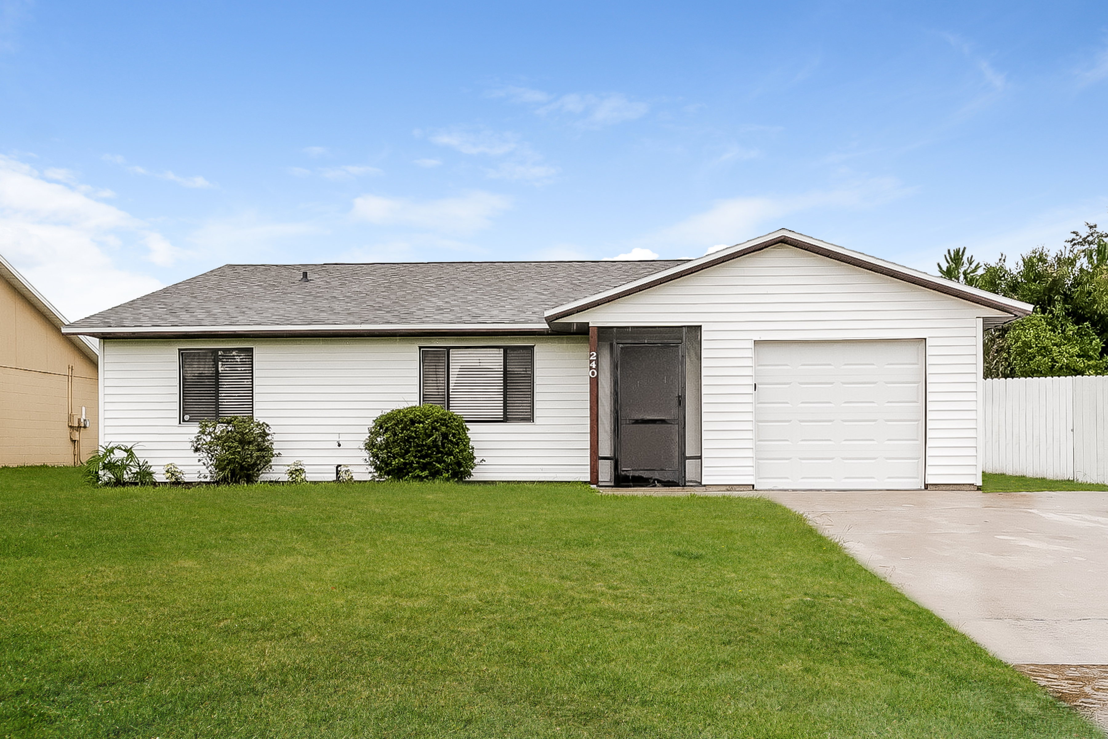 240 GRIFFORD DR KISSIMMEE, FL 34758